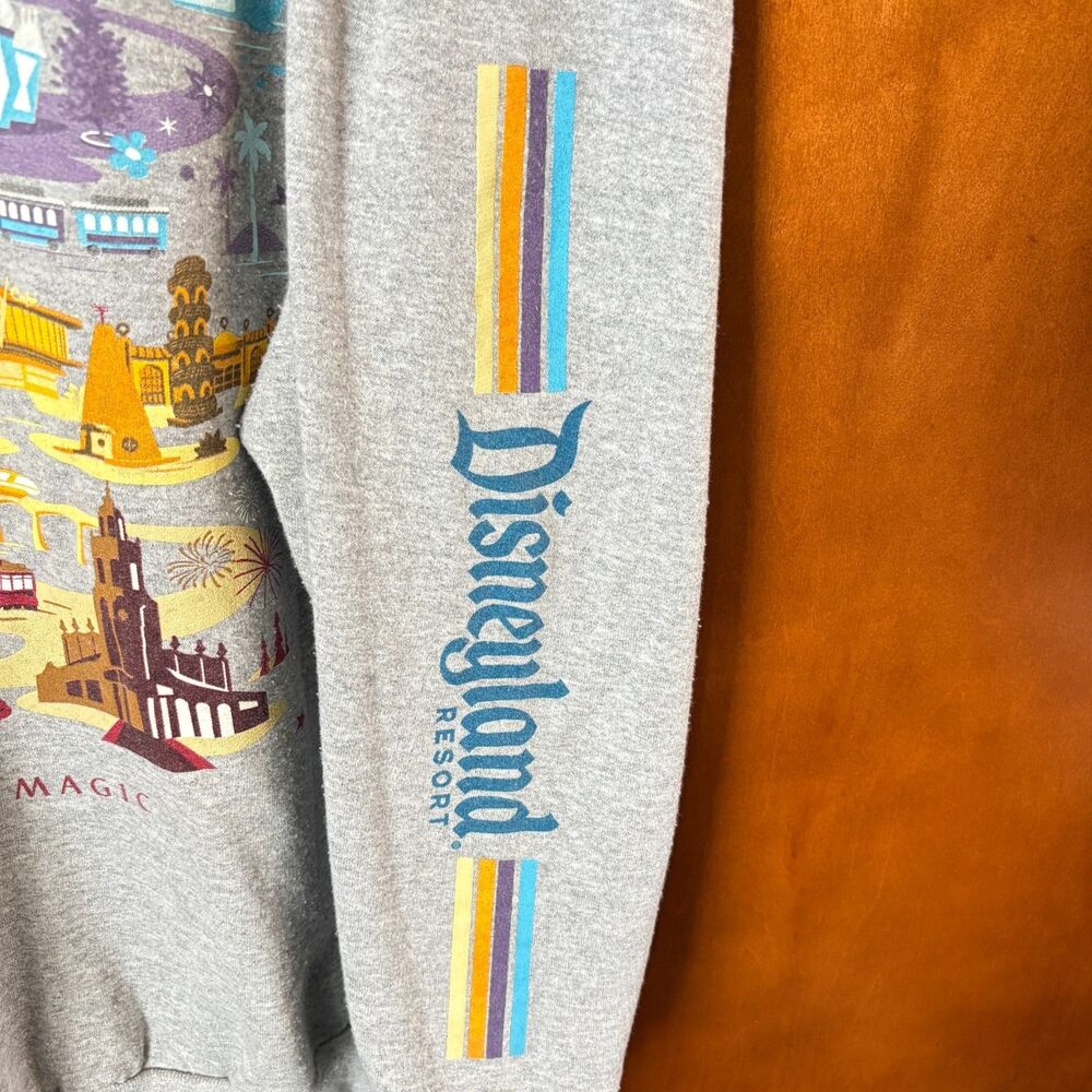 DISNEY PARKS Gray Crewneck Sweatshirt Unisex Size Large Front and Back Graphics - Picture 4 of 7